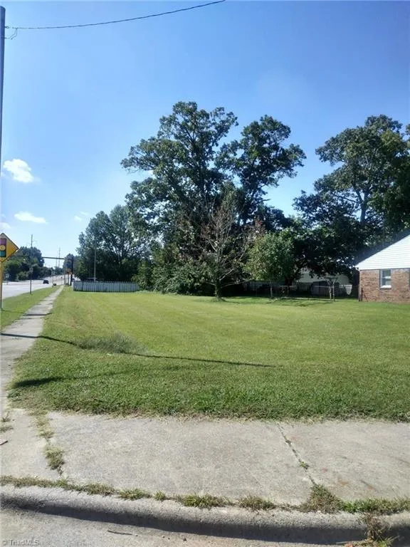 1528 Graves Avenue High Point, NC 27260