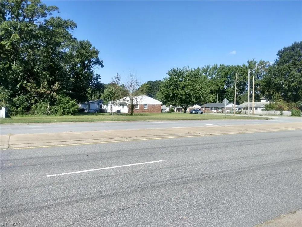 1528 Graves Avenue High Point, NC 27260