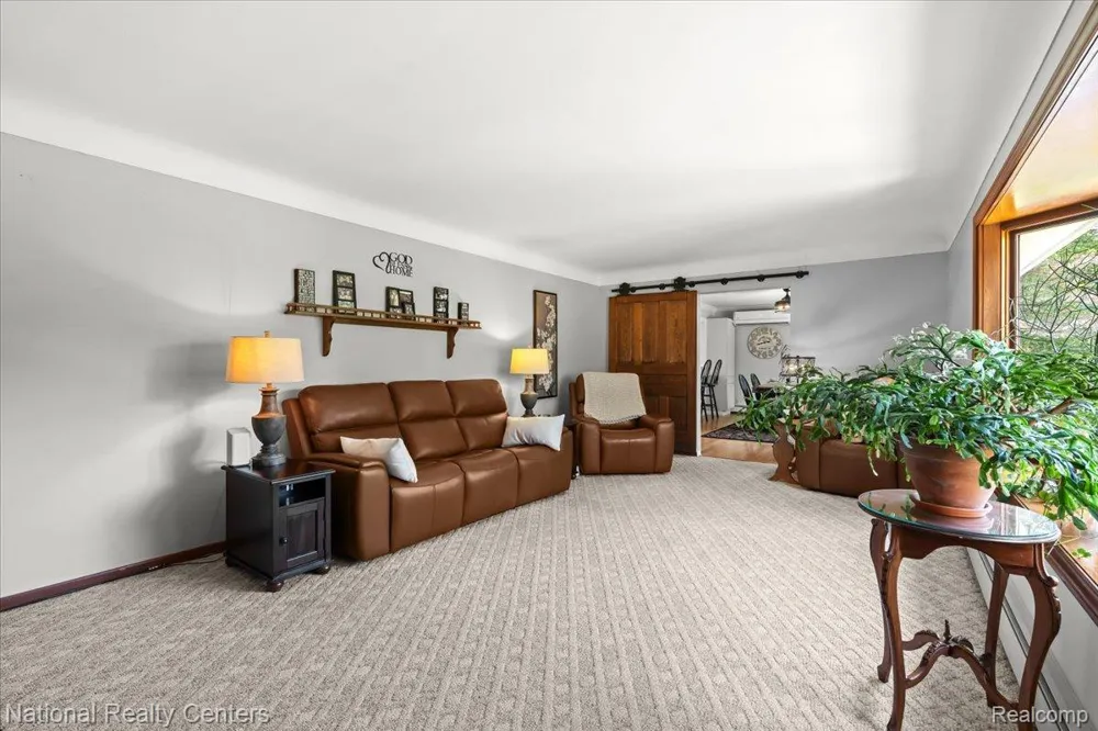 1785 Middle Road Highland Charter Township, MI 48357