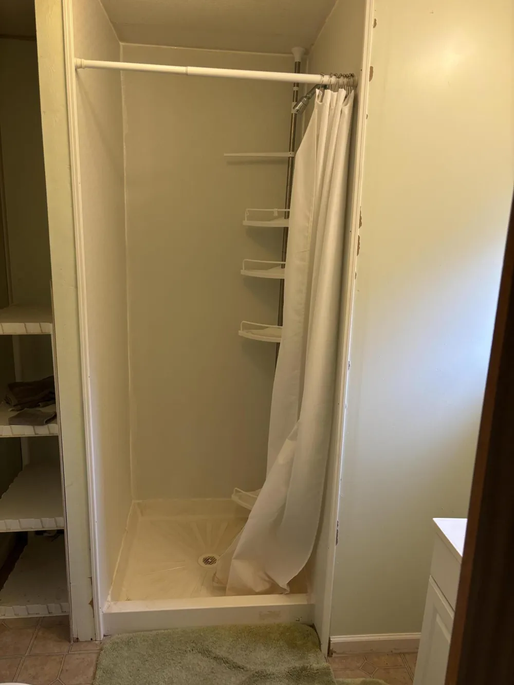 8401 Clinton Road Tompkins Township, MI 49201