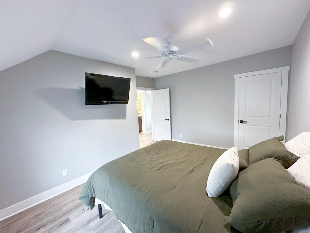 1673 E Parkdale Avenue Manistee Township, MI 49660
