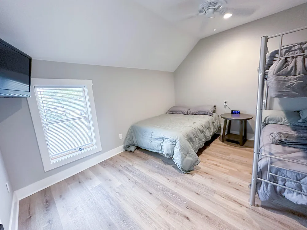 1673 E Parkdale Avenue Manistee Township, MI 49660