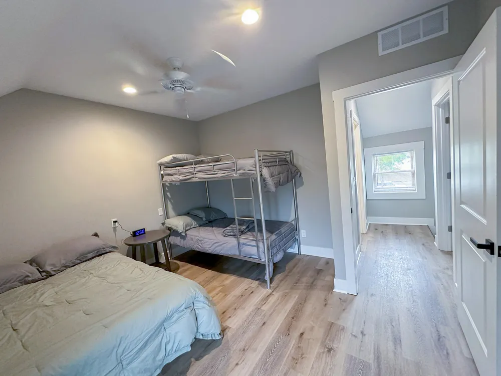 1673 E Parkdale Avenue Manistee Township, MI 49660