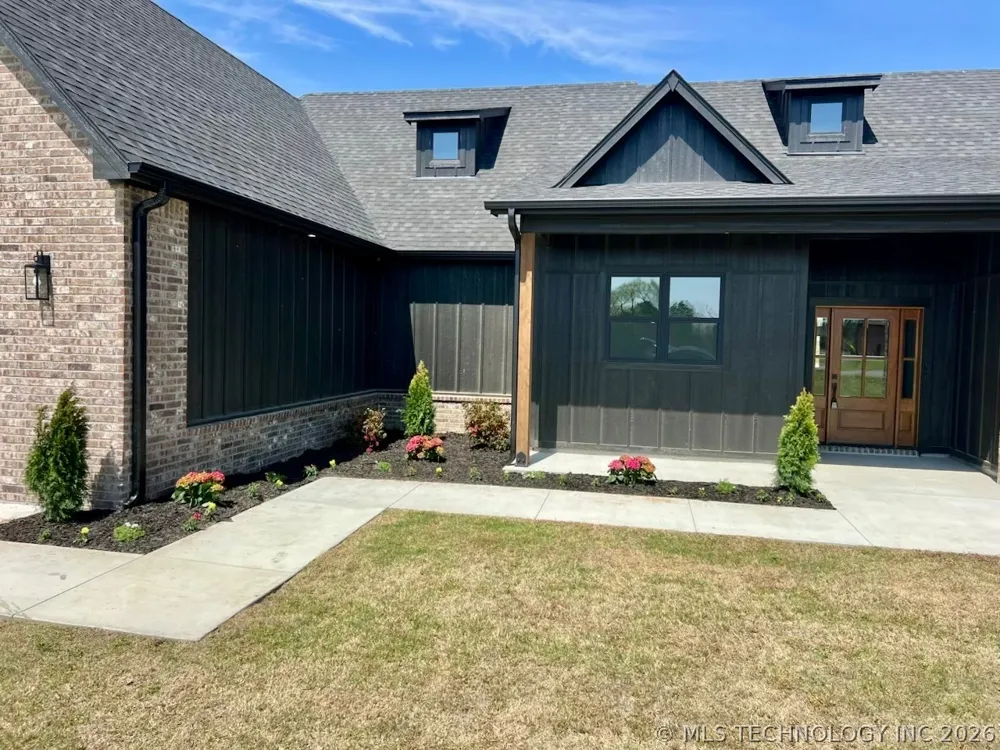 1484 Darlene Lane Fort Gibson, OK 74434