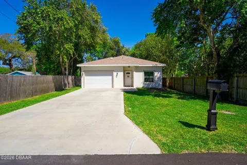 637 Holmes Avenue