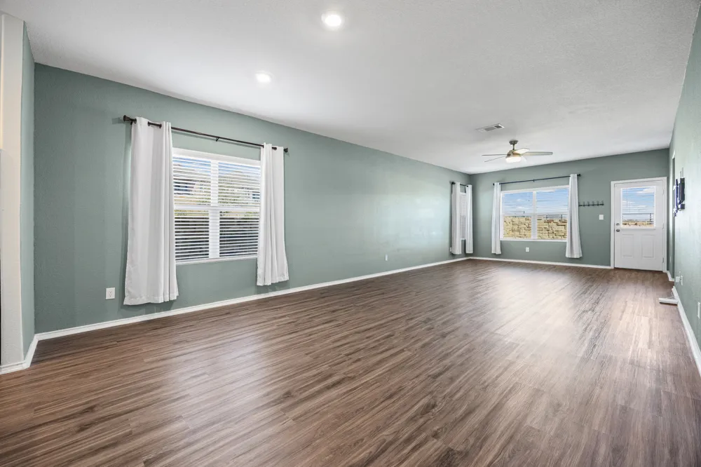 1609 Woolsey Way Leander, TX 78641