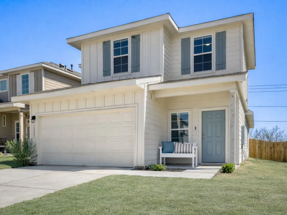 12421 Silversmith Lane Mustang Ridge, TX 78610