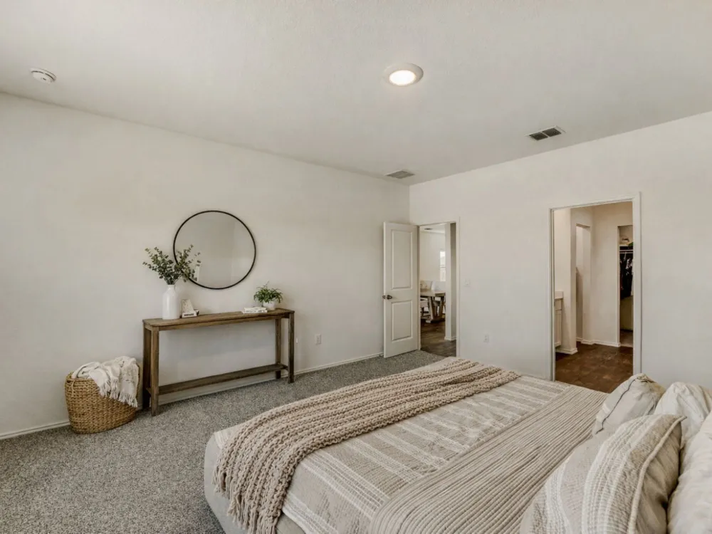 12421 Silversmith Lane Mustang Ridge, TX 78610