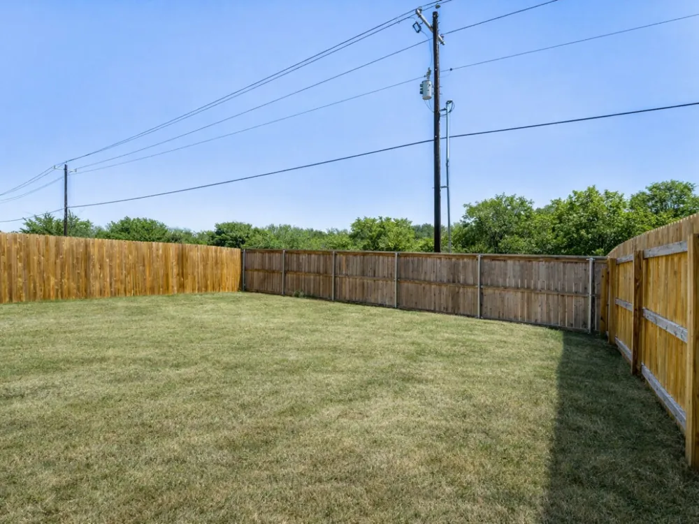 12421 Silversmith Lane Mustang Ridge, TX 78610