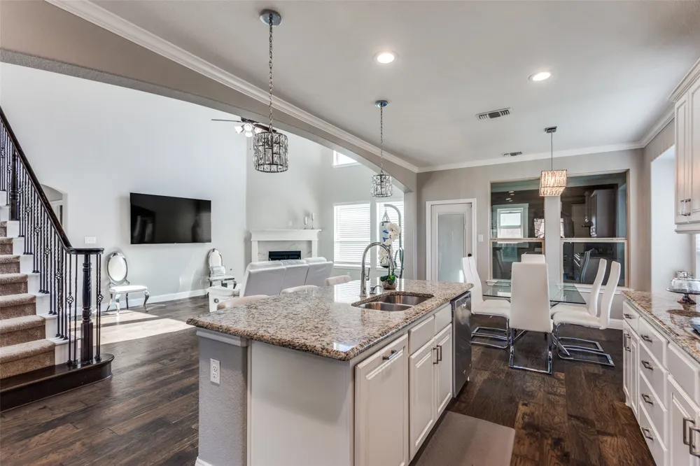 6829 Fire Dance Drive Benbrook, TX 76126