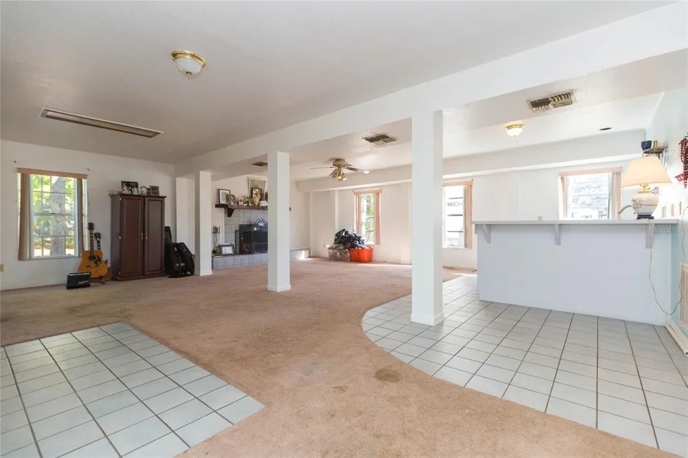 17616 EAGLE LANE Lutz, FL 33558