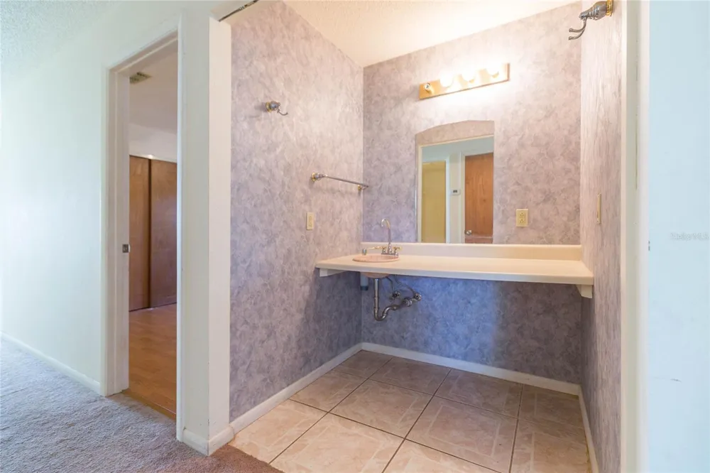 17616 EAGLE LANE Lutz, FL 33558