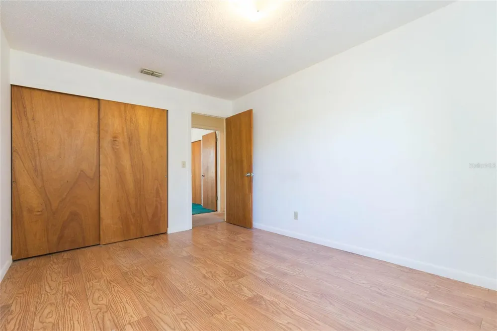 17616 EAGLE LANE Lutz, FL 33558