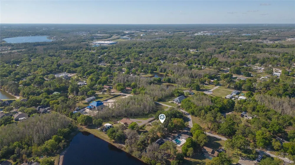 17616 EAGLE LANE Lutz, FL 33558