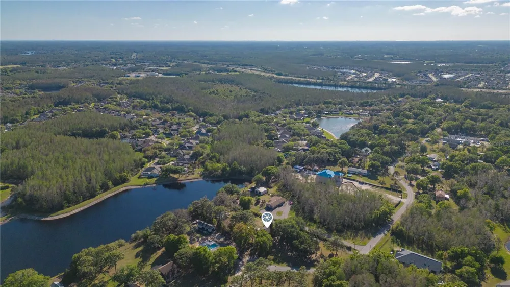 17616 EAGLE LANE Lutz, FL 33558