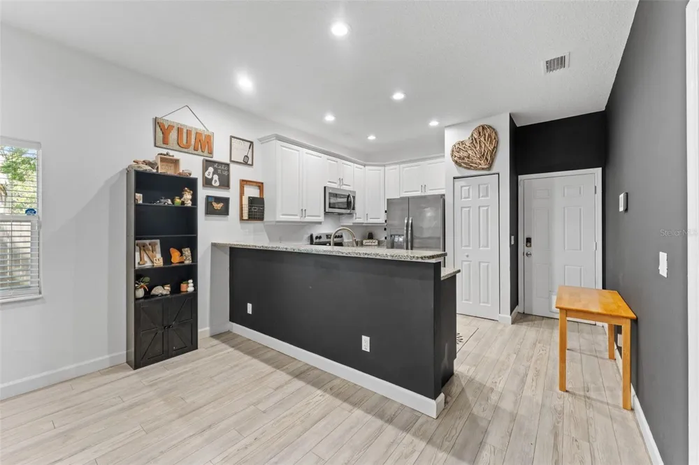 637 HOLMES AVENUE Daytona Beach, FL 32114
