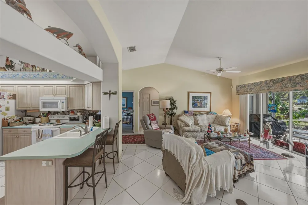 4336 WINDING OAKS CIRCLE Mulberry, FL 33860