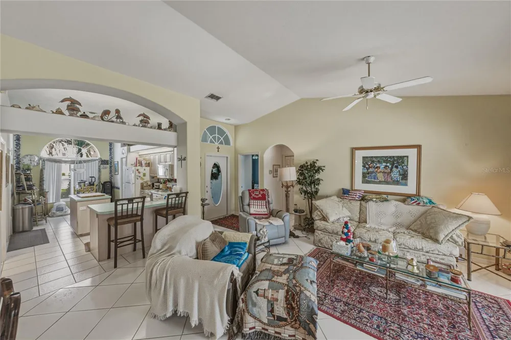 4336 WINDING OAKS CIRCLE Mulberry, FL 33860