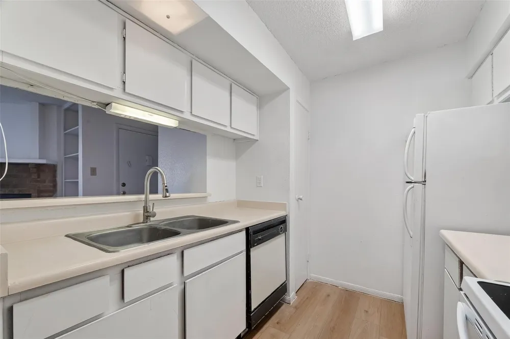 1500 Bay Area Boulevard #118 Houston, TX 77058
