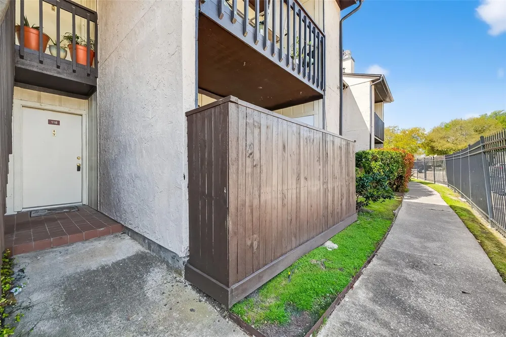 1500 Bay Area Boulevard #118 Houston, TX 77058