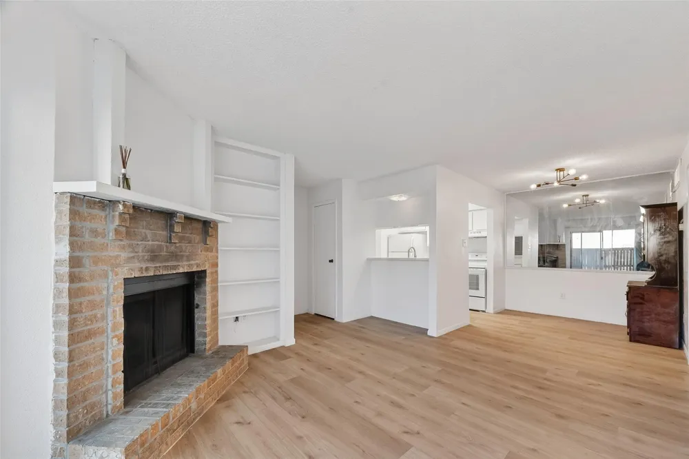1500 Bay Area Boulevard #118 Houston, TX 77058