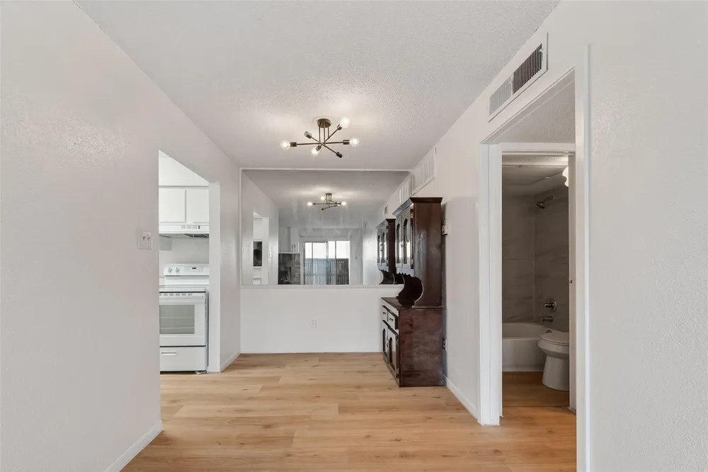 1500 Bay Area Boulevard #118 Houston, TX 77058