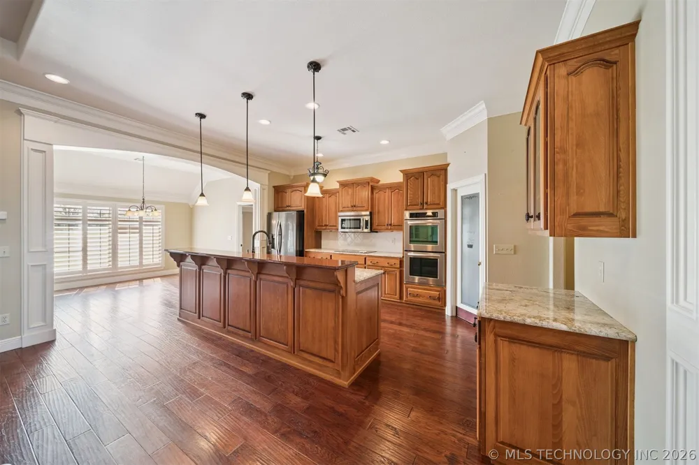 5020 Lake Breeze Road Grove, OK 74344