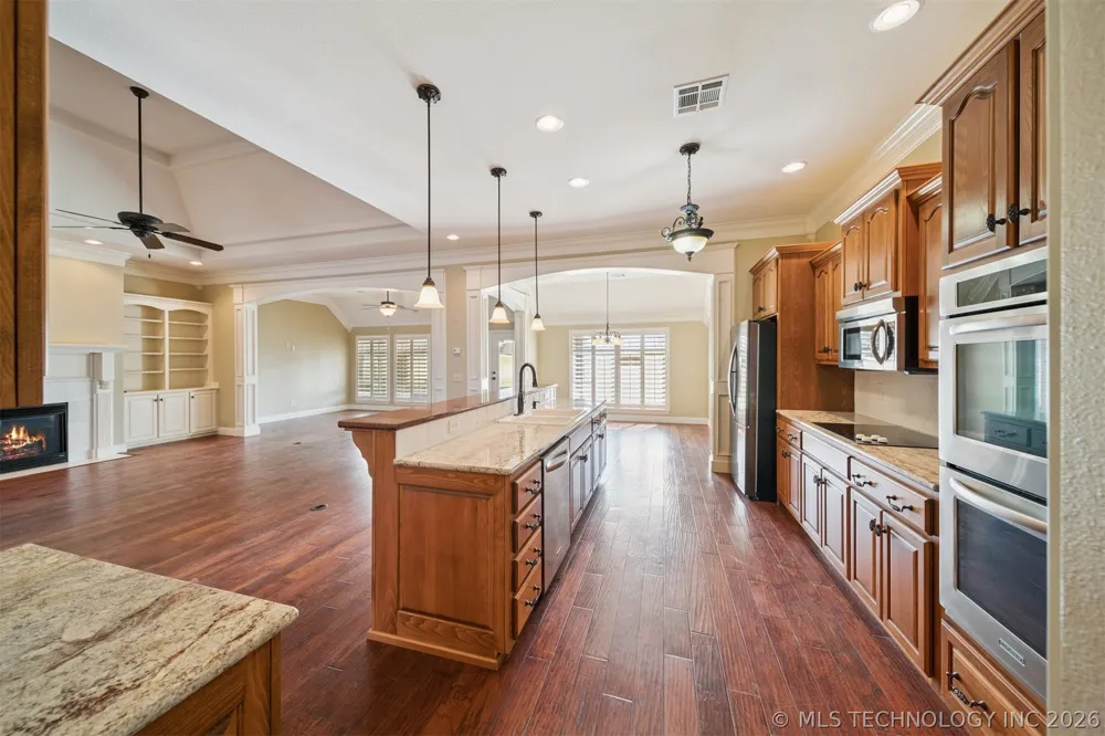 5020 Lake Breeze Road Grove, OK 74344