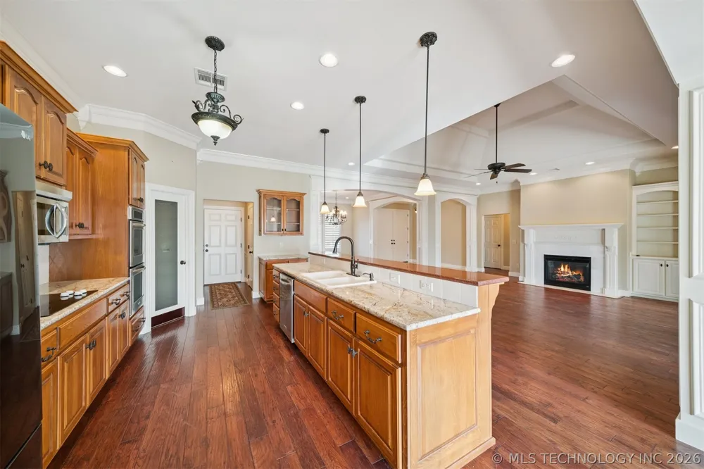 5020 Lake Breeze Road Grove, OK 74344