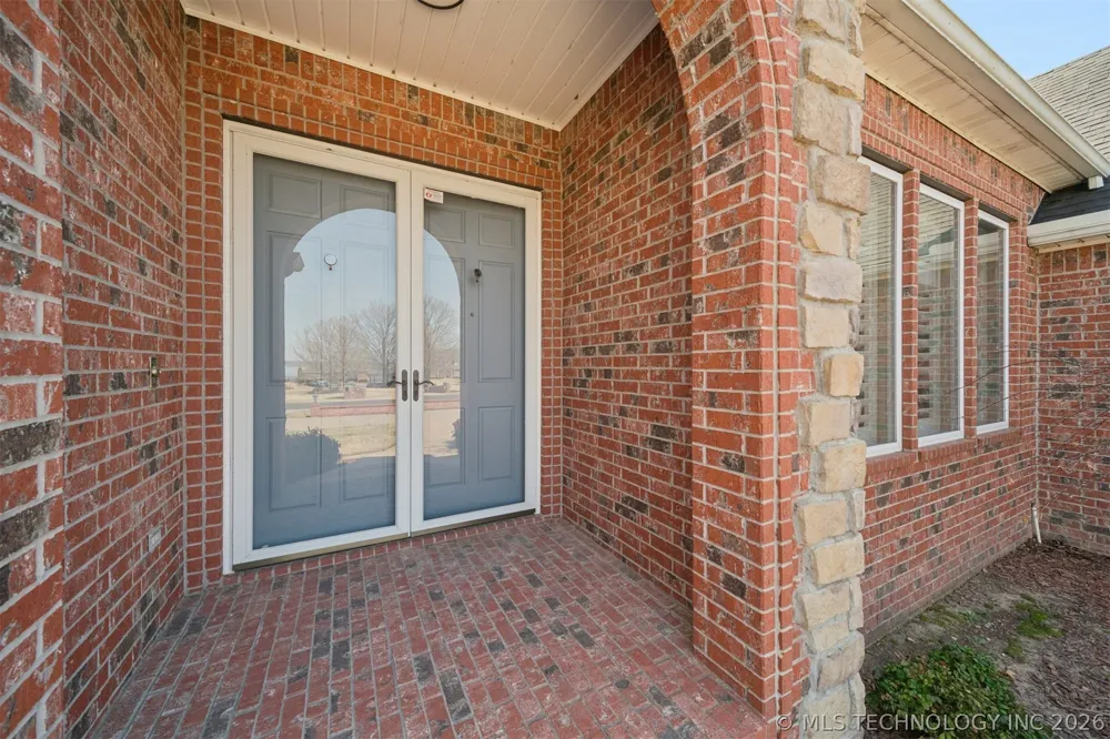 5020 Lake Breeze Road Grove, OK 74344