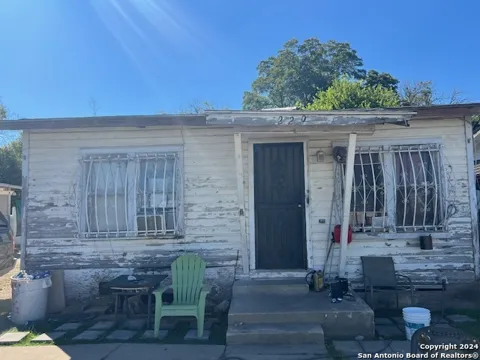 229 JUANITA AVE