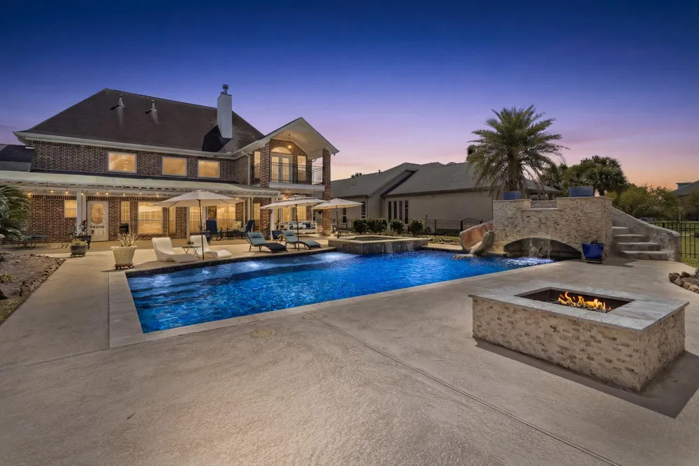 2700 Spurlock Road Nederland, TX 77627