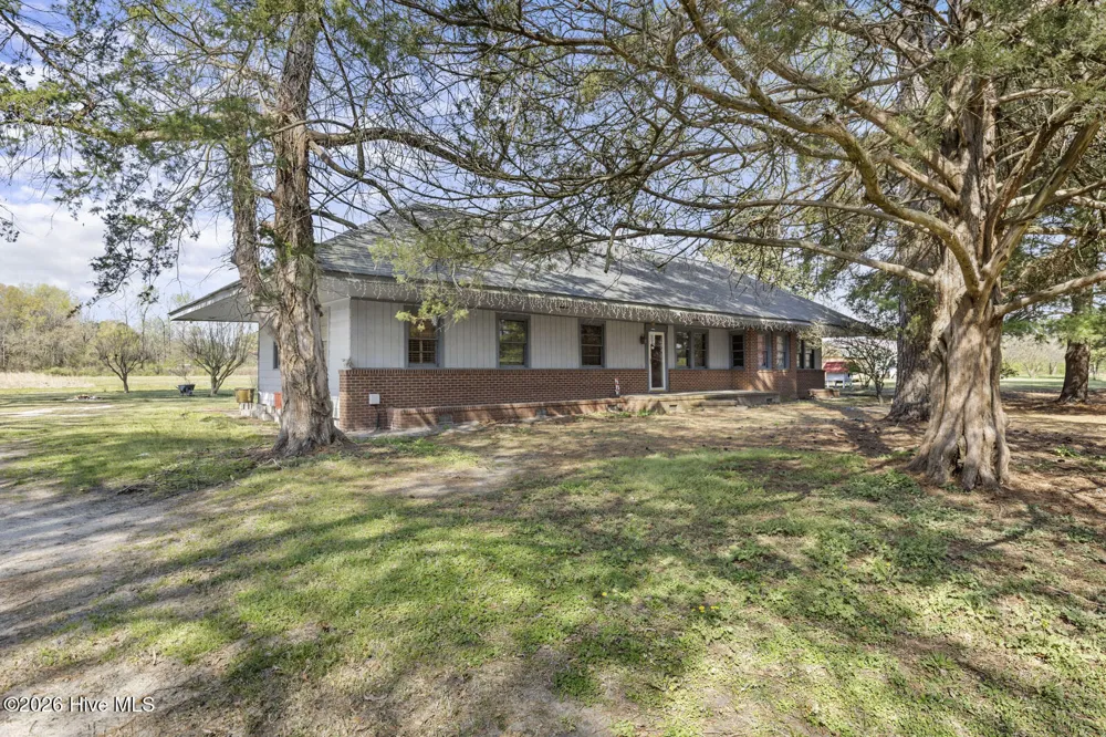 325 Bartlett Road Warsaw, NC 28398