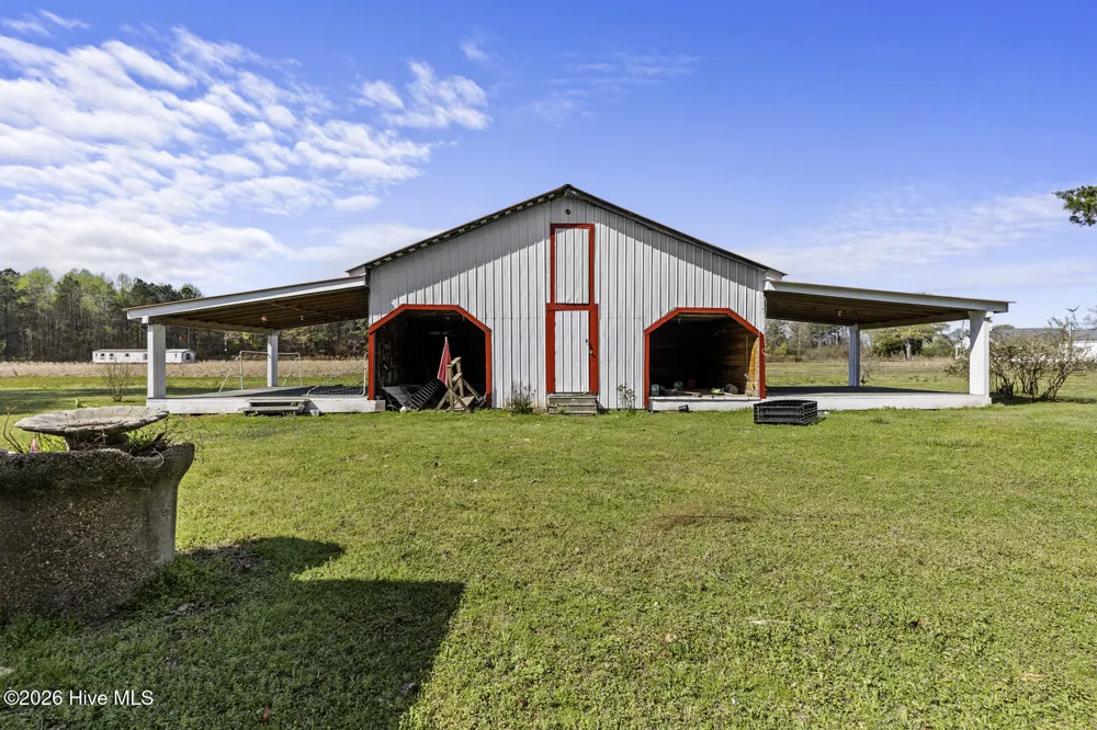 325 Bartlett Road Warsaw, NC 28398