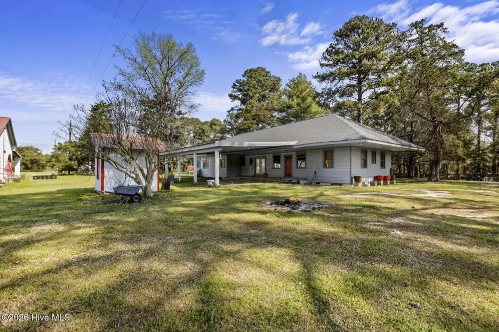 325 Bartlett Road Warsaw, NC 28398