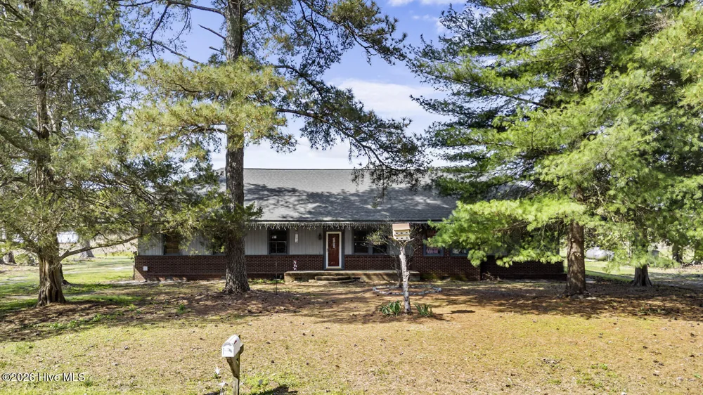 325 Bartlett Road Warsaw, NC 28398