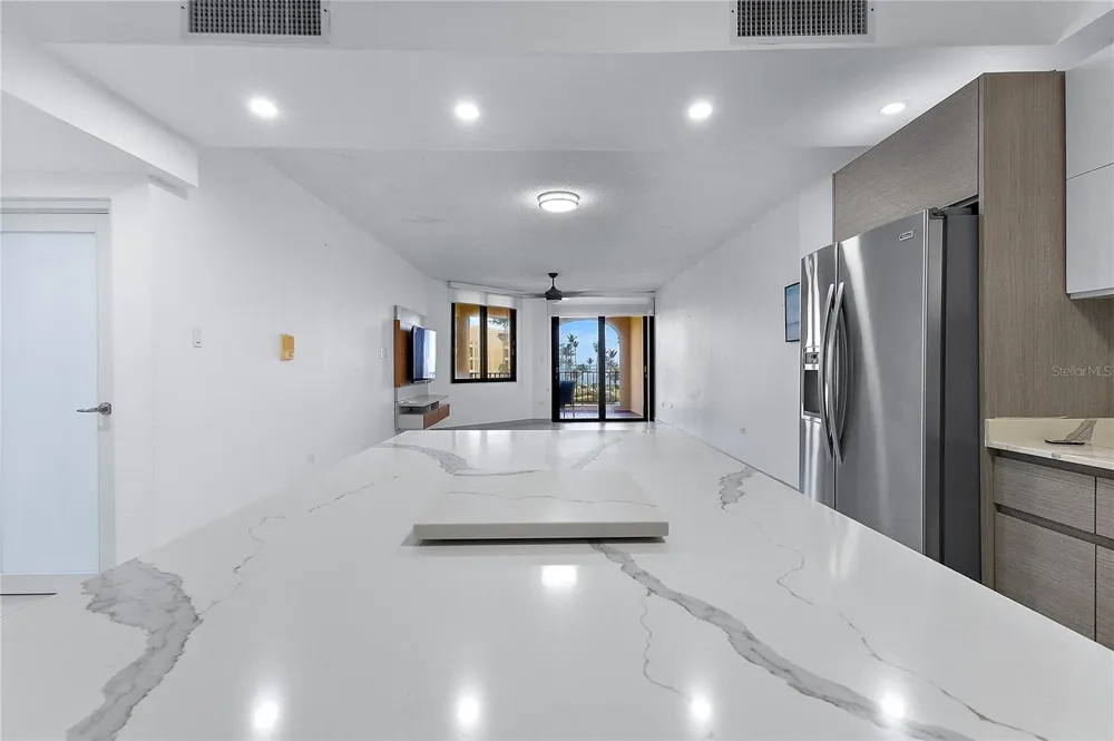 190 CANDELERO DRIVE #175 Humacao, PR 00791