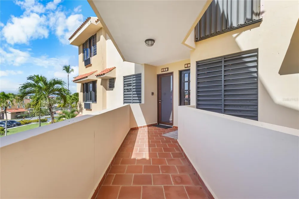 190 CANDELERO DRIVE #175 Humacao, PR 00791