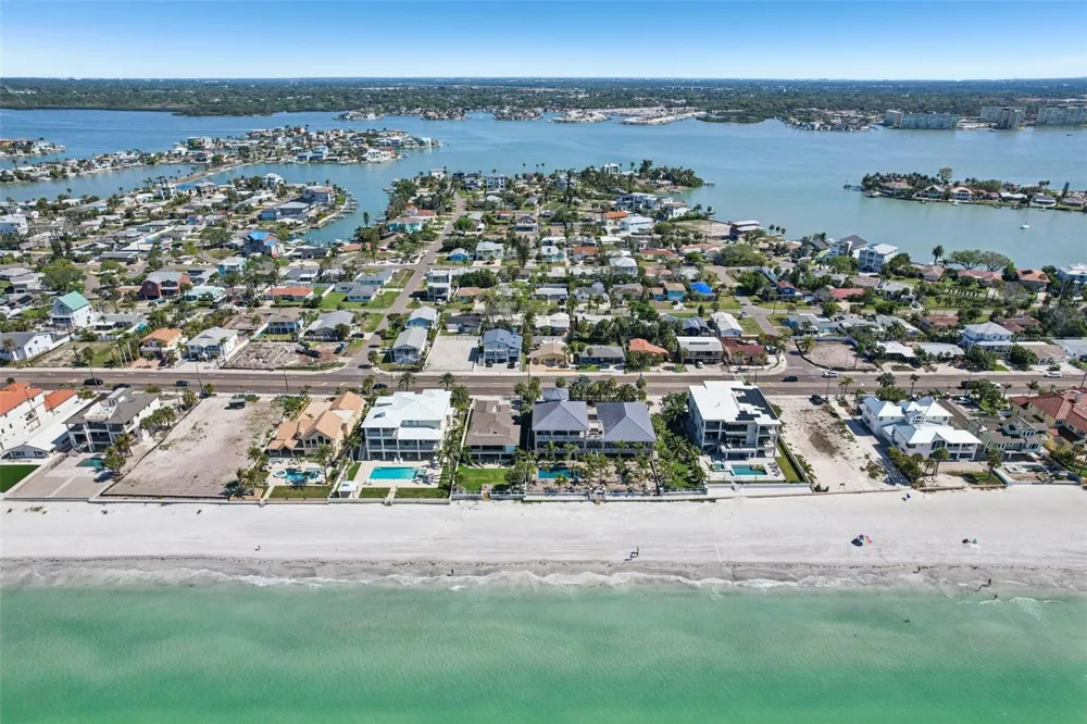 15825 REDINGTON DRIVE Redington Beach, FL 33708