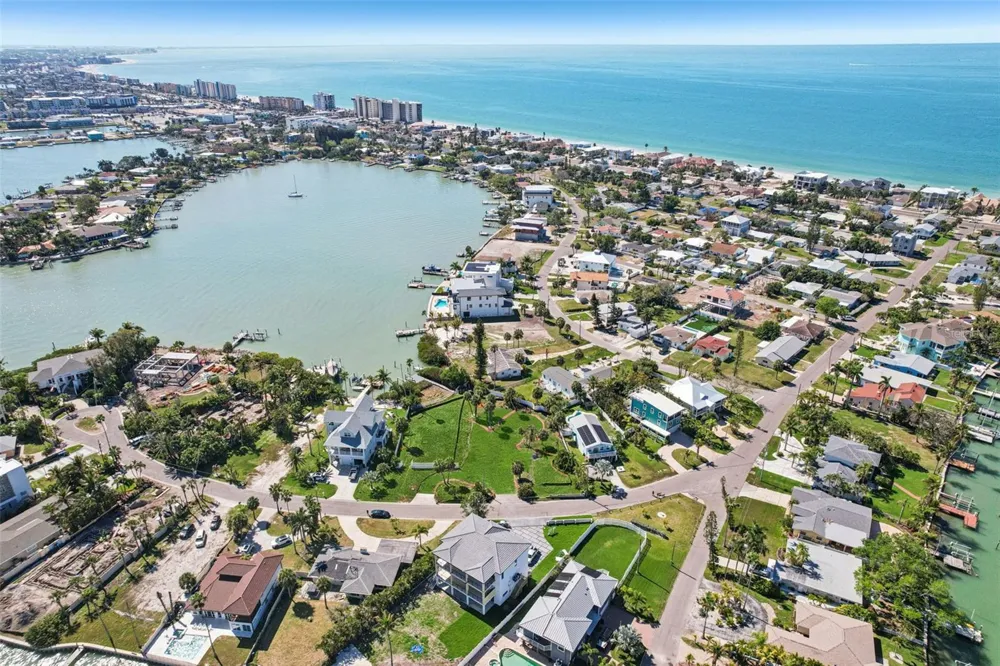 15825 REDINGTON DRIVE Redington Beach, FL 33708