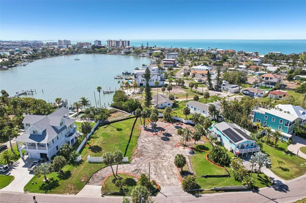 15825 REDINGTON DRIVE Redington Beach, FL 33708
