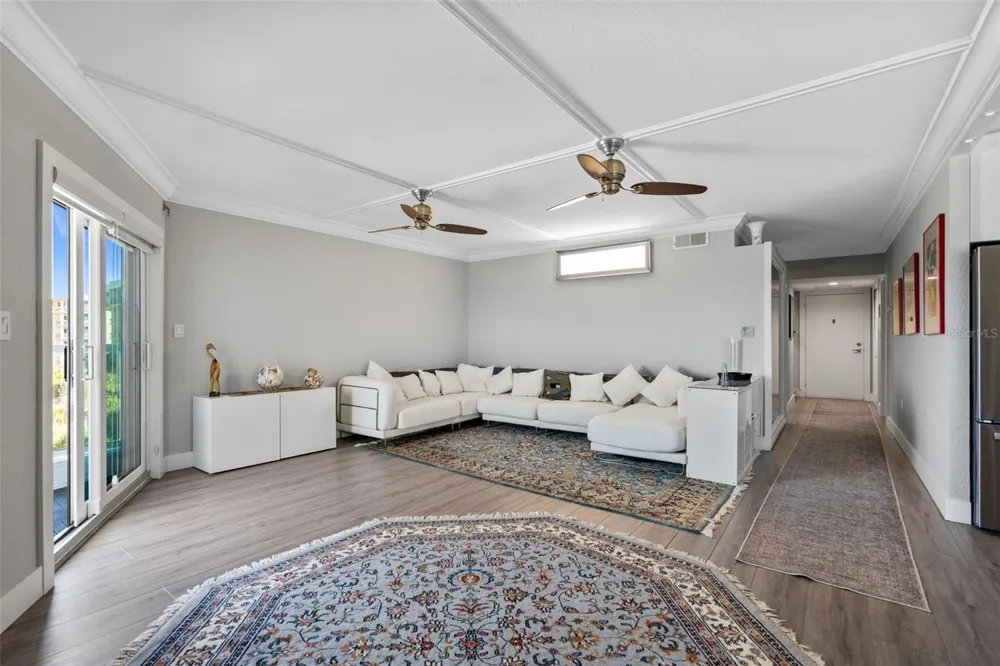 1050 LONGBOAT CLUB ROAD #506 Longboat Key, FL 34228