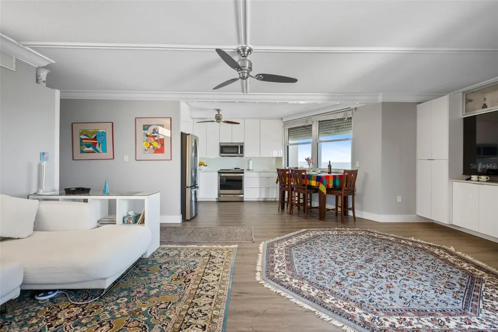 1050 LONGBOAT CLUB ROAD #506 Longboat Key, FL 34228