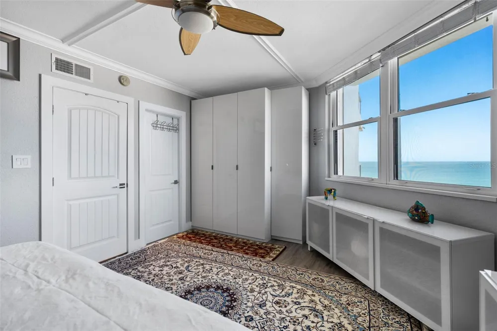 1050 LONGBOAT CLUB ROAD #506 Longboat Key, FL 34228