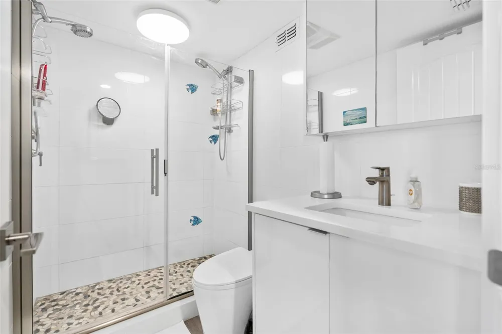 1050 LONGBOAT CLUB ROAD #506 Longboat Key, FL 34228