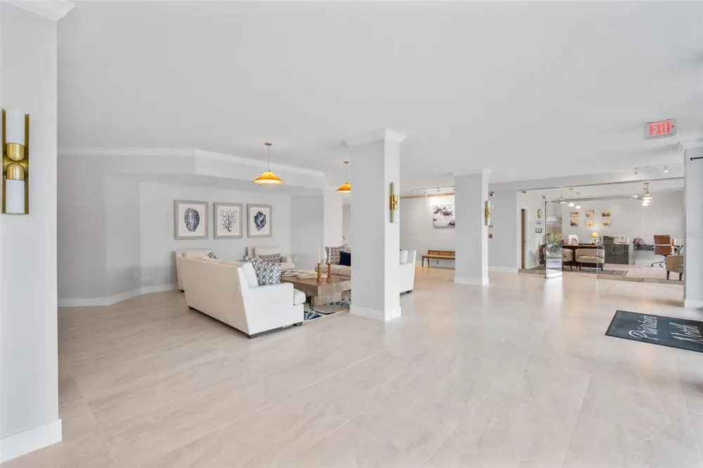 1050 LONGBOAT CLUB ROAD #506 Longboat Key, FL 34228