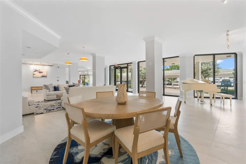 1050 LONGBOAT CLUB ROAD #506 Longboat Key, FL 34228