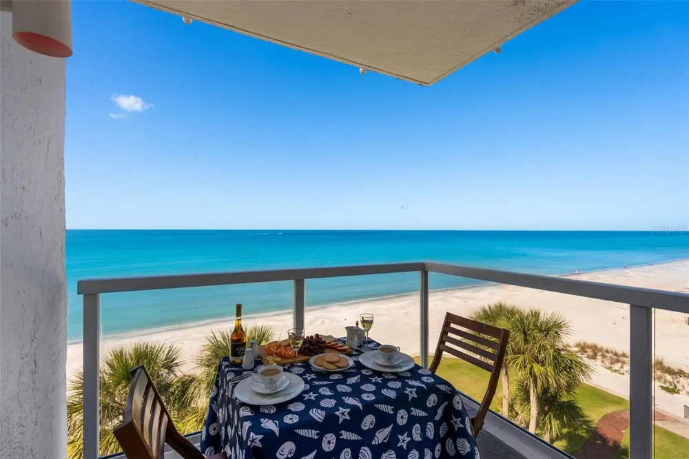 1050 LONGBOAT CLUB ROAD #506 Longboat Key, FL 34228