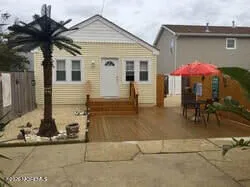 320 Webster Avenue #B