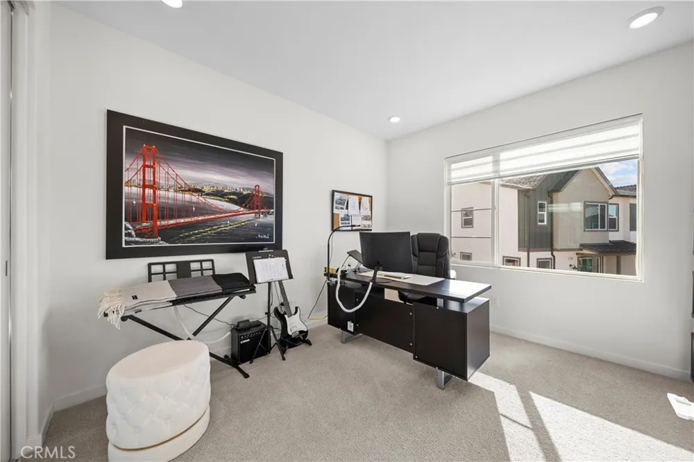 27616 Symphony Place Valencia, CA 91381